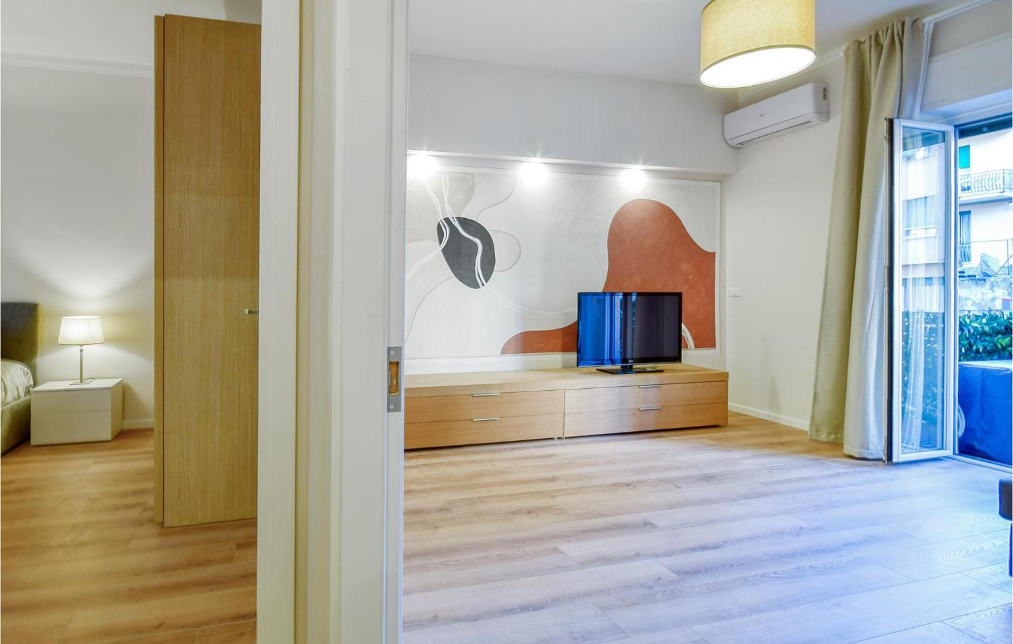 Apartment Gorgeous In With Kitchen Genua